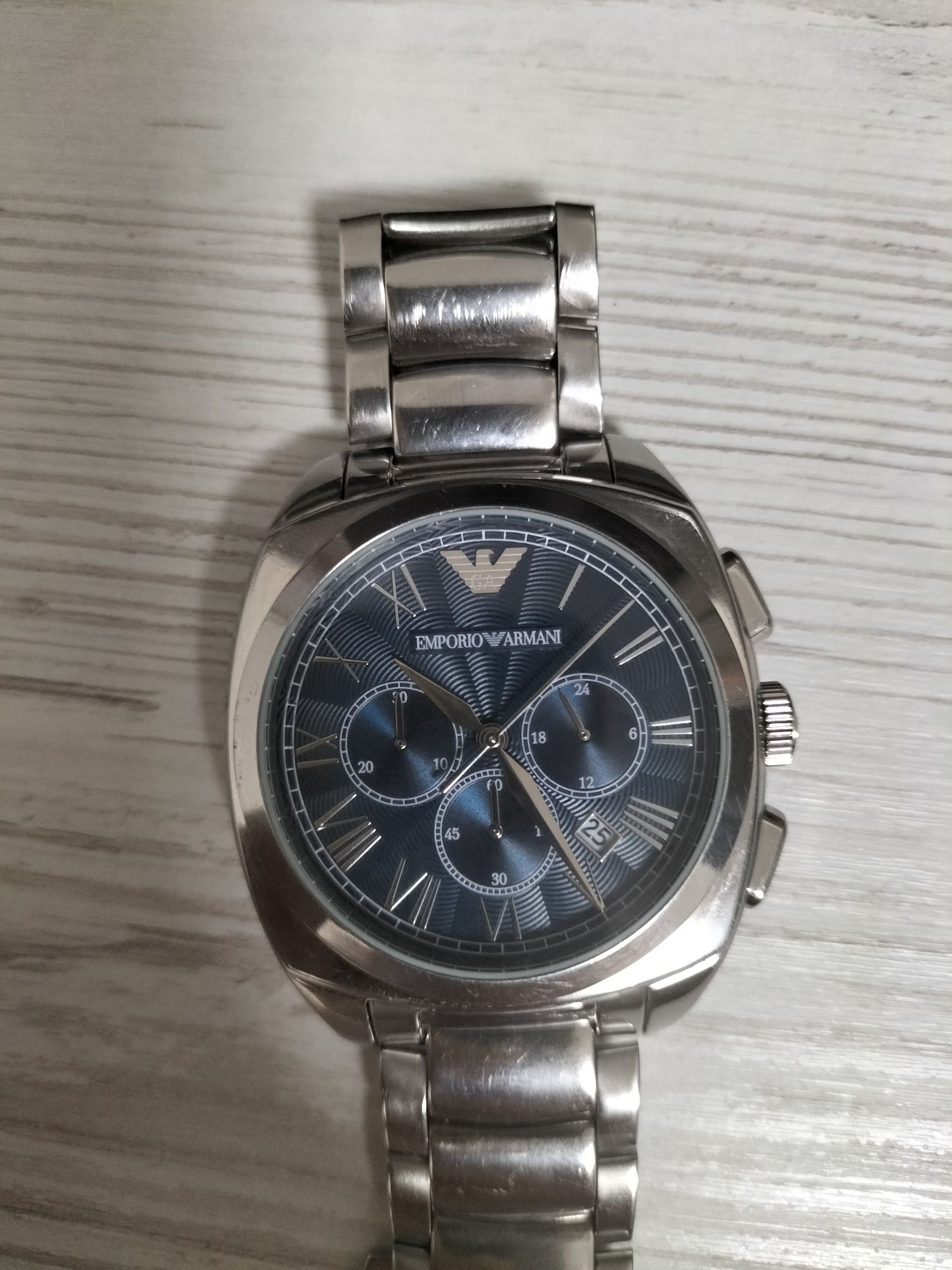 Emporio Armani часи