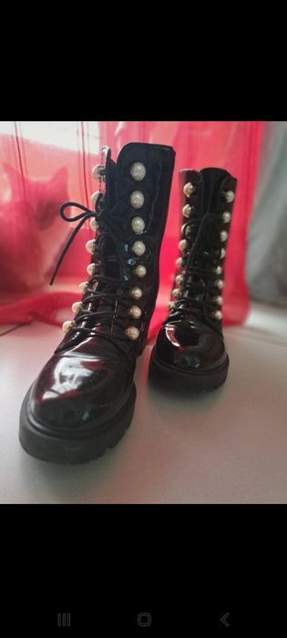 Botas pretas elegantes