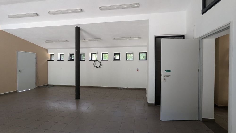 Budynek biurowy / handlowy / usługowy / warsztatowy na wynajem