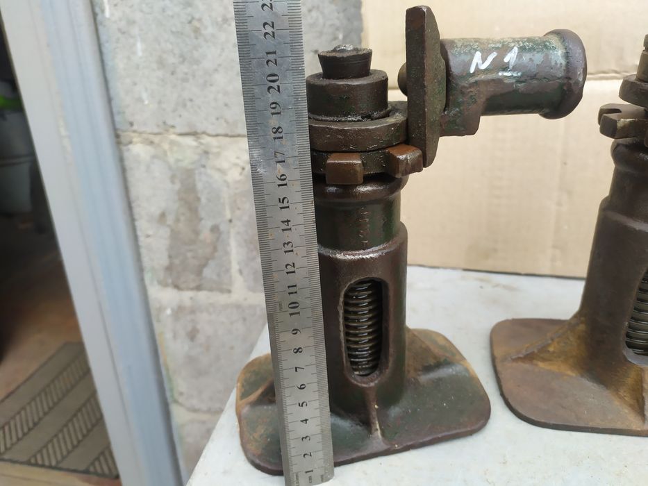 Домкрат УАЗ 2 ТН