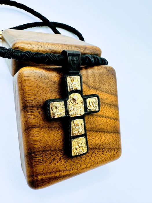 Крест эбен с золотыми вставками 585