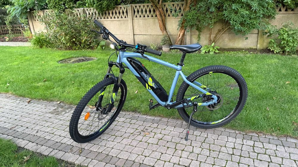 Rower elektryczny Rockrider E-ST100 27,5" rama S