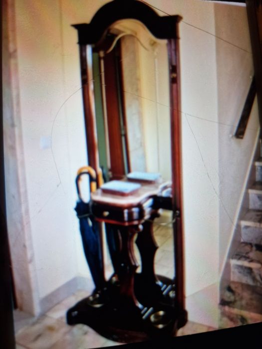 Bengaleiro com espelho