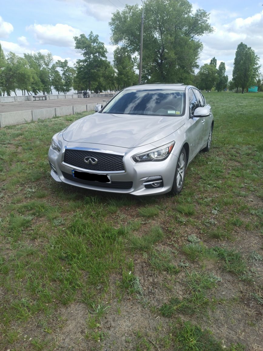 Infinity q50 2.0 turbo Bose