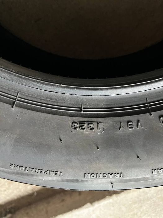 Продам BRIDGESTONE 205/60/r16 (1323)