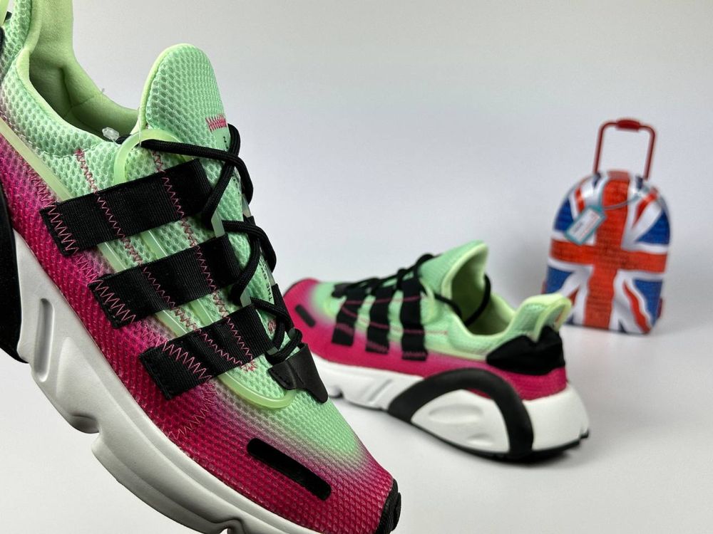 Adidas LXCON нові