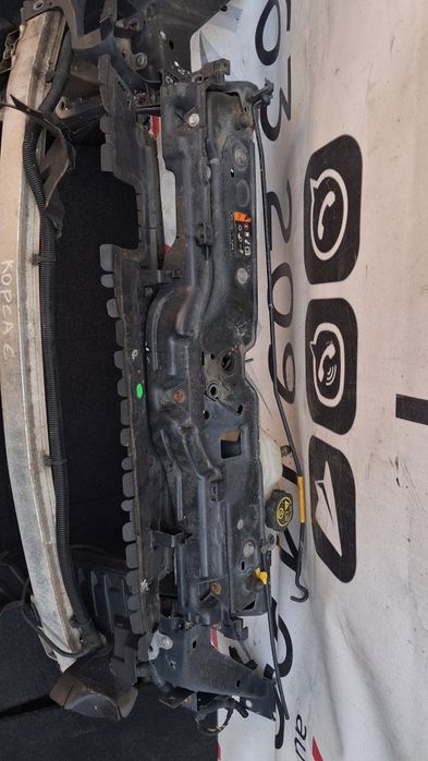 Телевізор, установча панель, підсилювач бампера Opel Corsa E