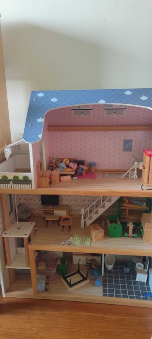 Casa de bonecas para crianças