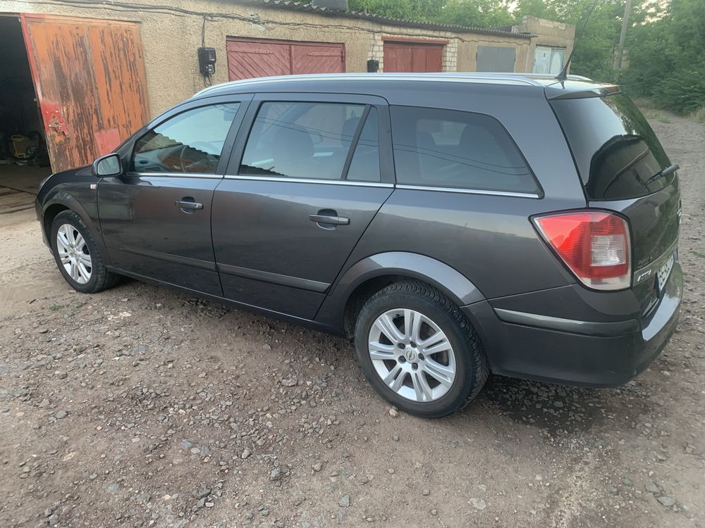 Opel Astra H 2009 рік
