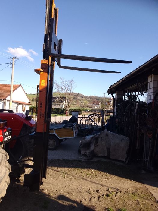 Sprzedam maszt wózka widlowego