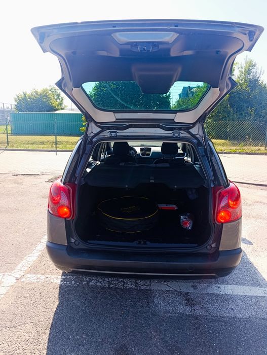 Peugeot 207 1.6B // 2009  //LPG //  Klima // Szklany dach // Zamiana /