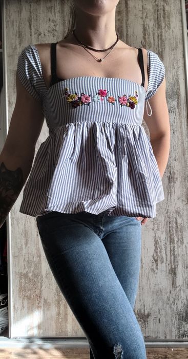 Crop top Zara . Rozmiar S. Stan idealny