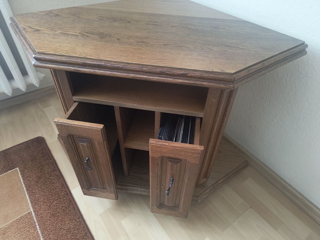 Szafka pod telewizor