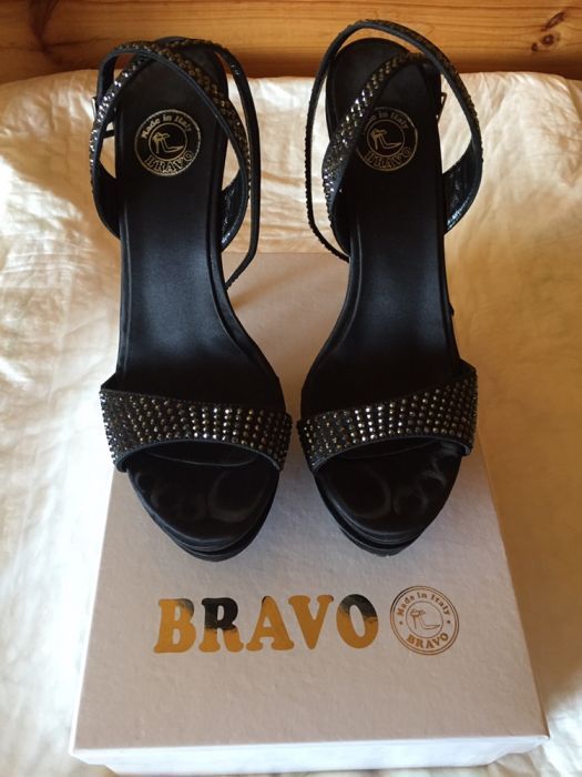 Продам итальянские босоножки Bravo