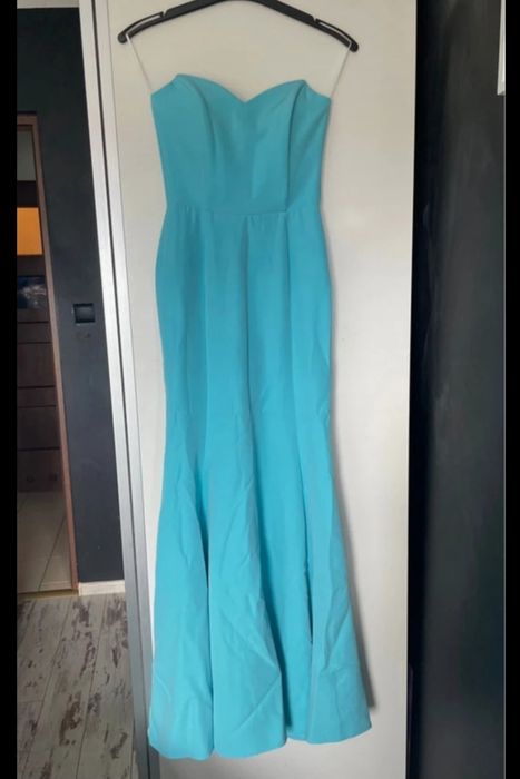 Długa suknia balowa klasyczna syrenka rybka gorsetowa dla świadkowej