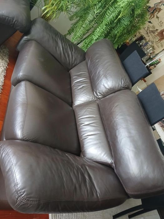 Dois sofás de sala iguais