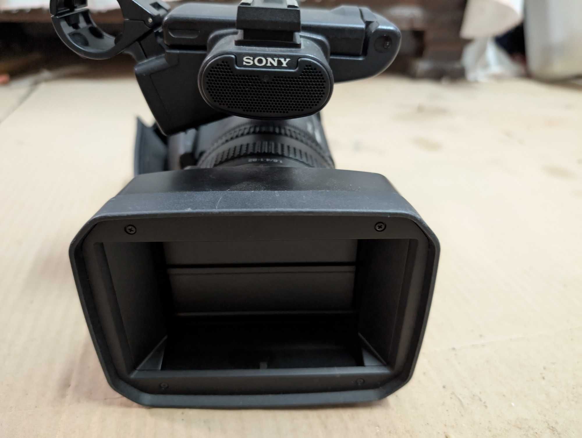 Câmara Sony HVR-Z5E