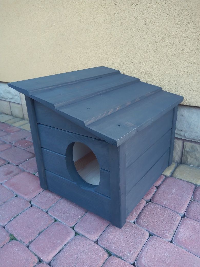 Domek dla kota drewniany