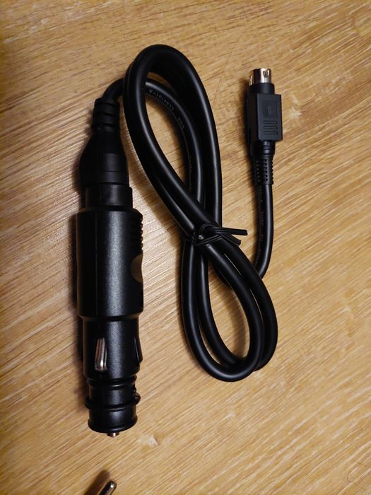 Ładowarka HP z adapterem i możliwością ładowania w samochodzie