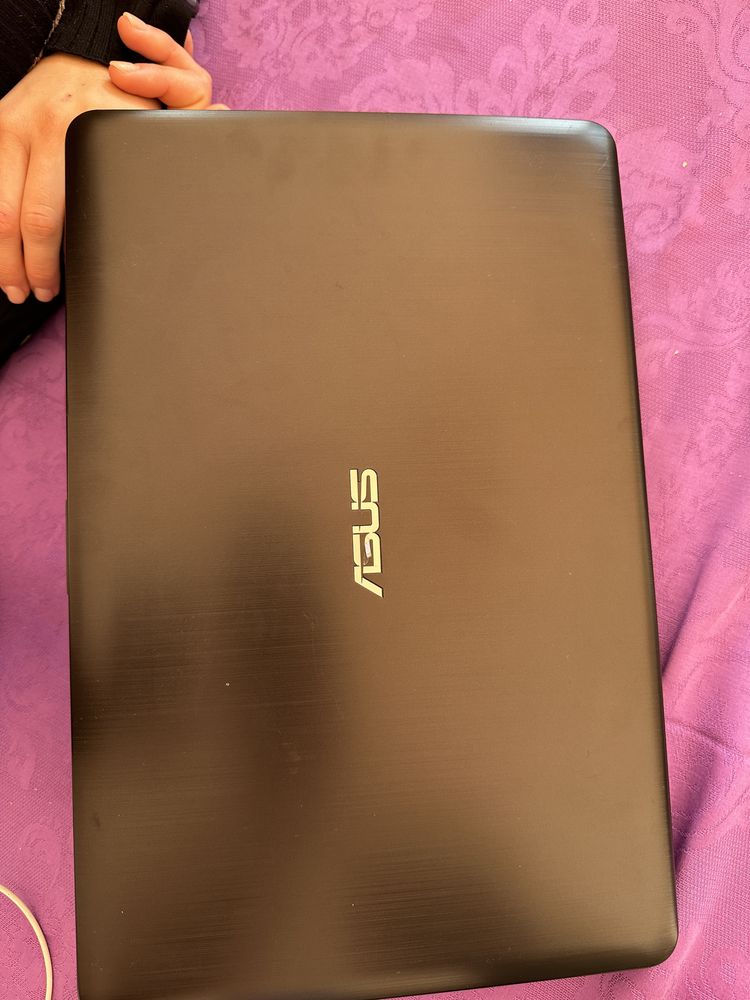 Computador ASUS F541U