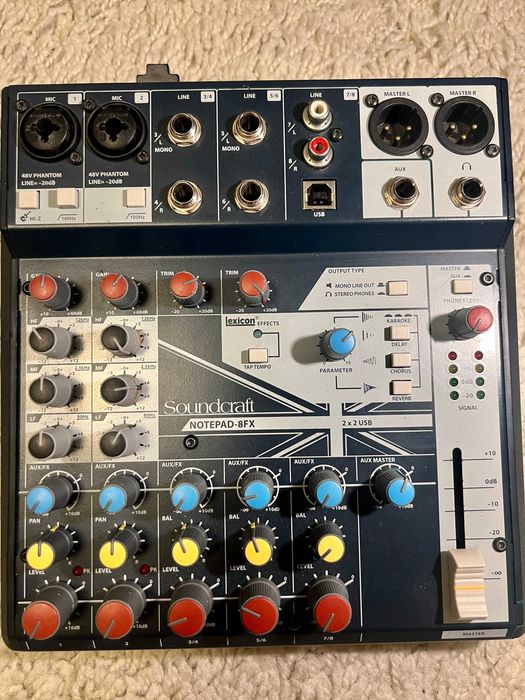 Mesa de mistura - Soundcraft Notepad-8 Fx