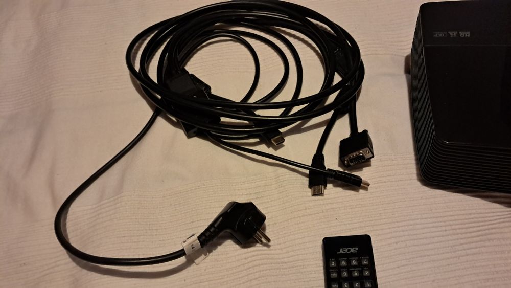Sprzedam projektor  Acer