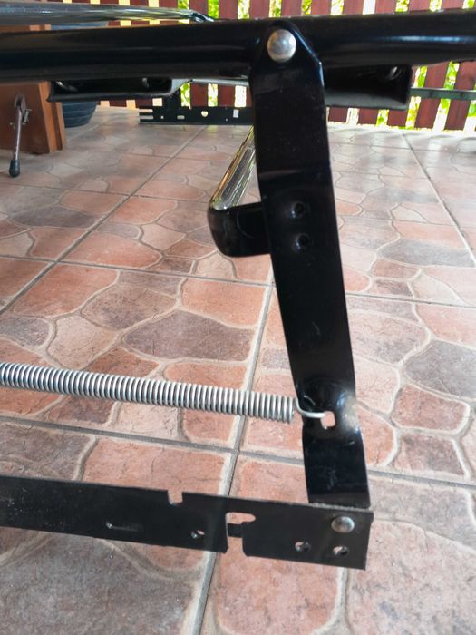 Łóżko polowe - wkład z rozkładanego tapczanu, sofy