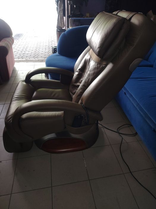 Крісло масажне офісне.