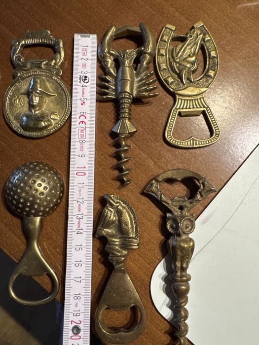 Otwieracze i korkociągi  mosiężne