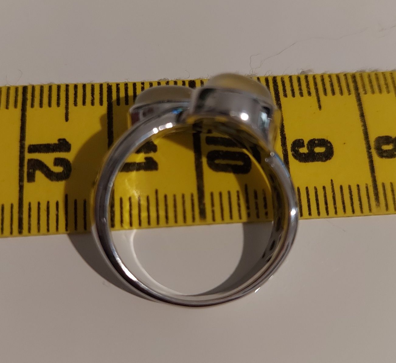 Srebrny pierścionek 925, kamienie księżycowe