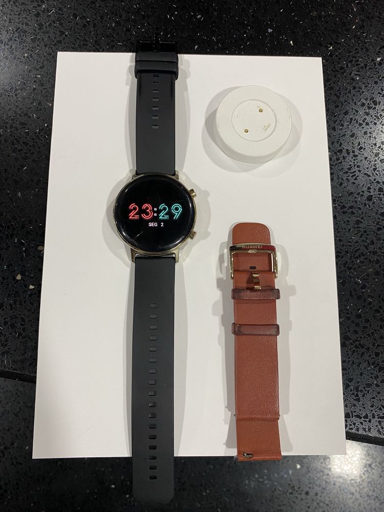 Smartwatch Huawei Gt2 com carregador e brecelete extra