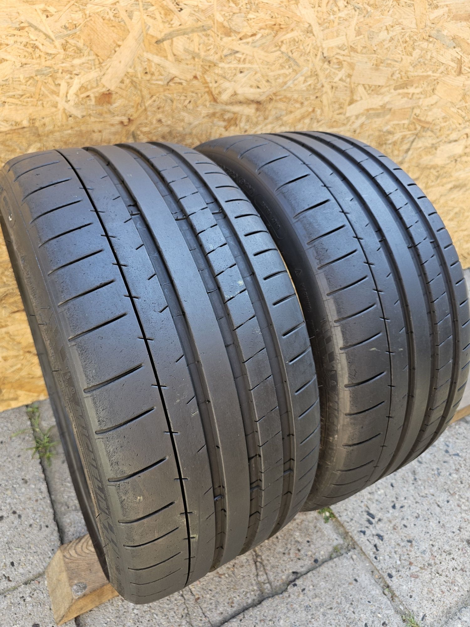 BDB Stan!!  265/30 r20 Michelin Pilot Super Sport. 3917
