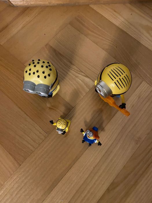 Zestaw figurek Minionki 2+2 gratis
