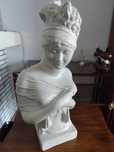 Busto histórico.
