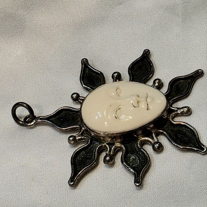 Oryginalny wosior słońce