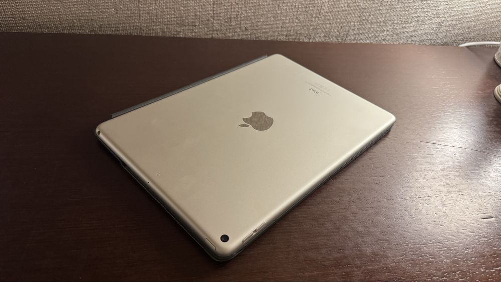 iPad Air 3 + Teclado Apple Original – Excelente Estado