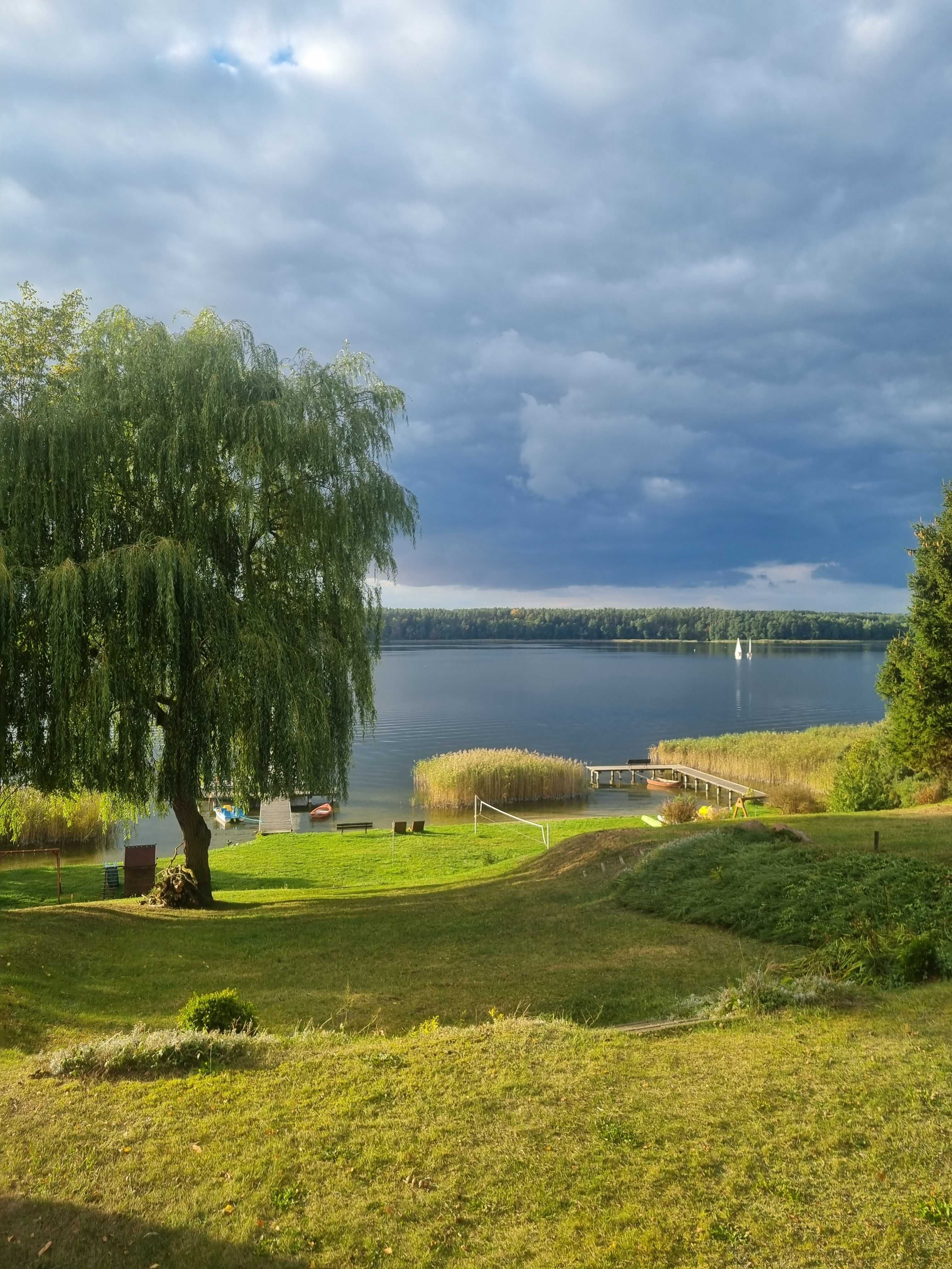 Domek nad jeziorem z własną linią brzegową Mazury Ryn, Rybical - Ryś