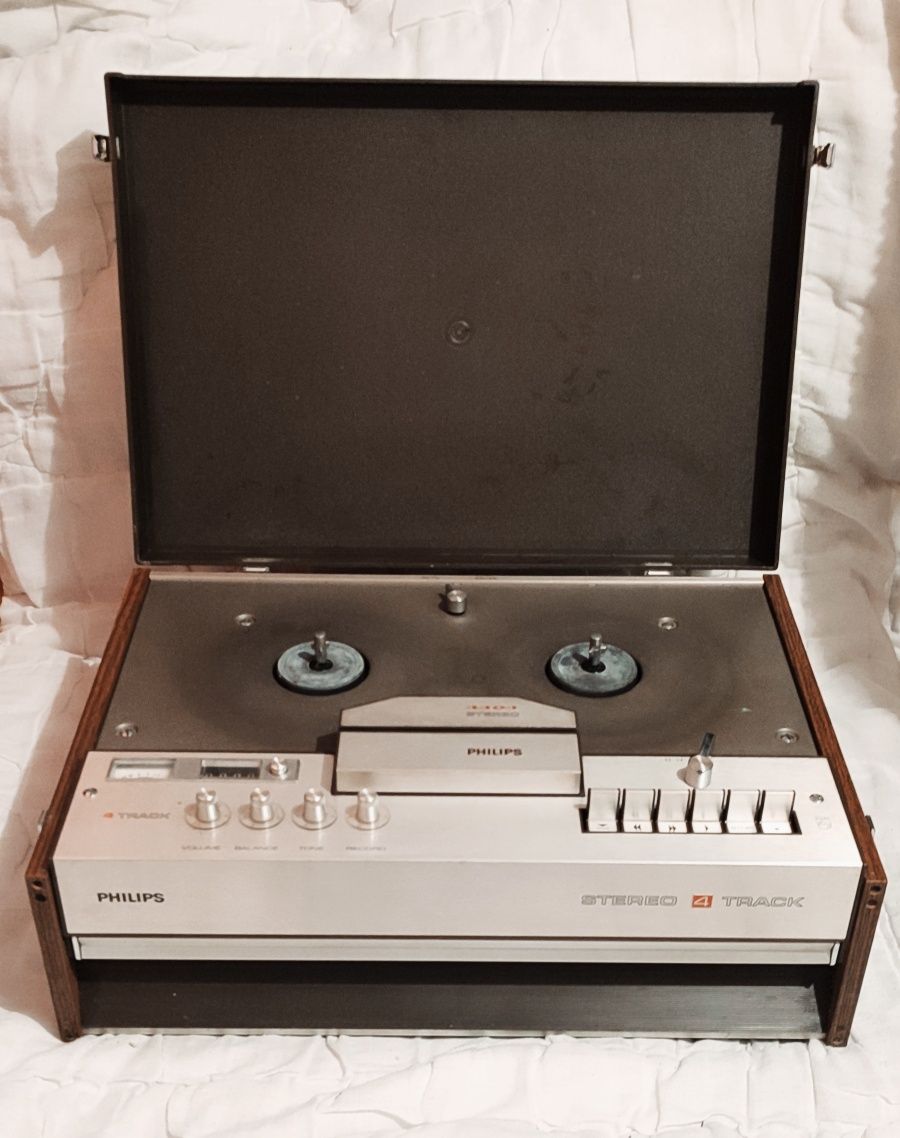 Magnetofon szpulowy Philips Stereo Track 4404