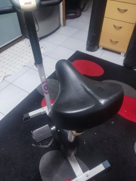 Bicicleta de ginástica