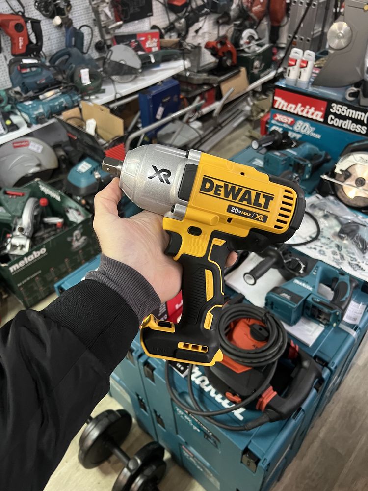 Гайковерт ударний DeWalt DCF899N