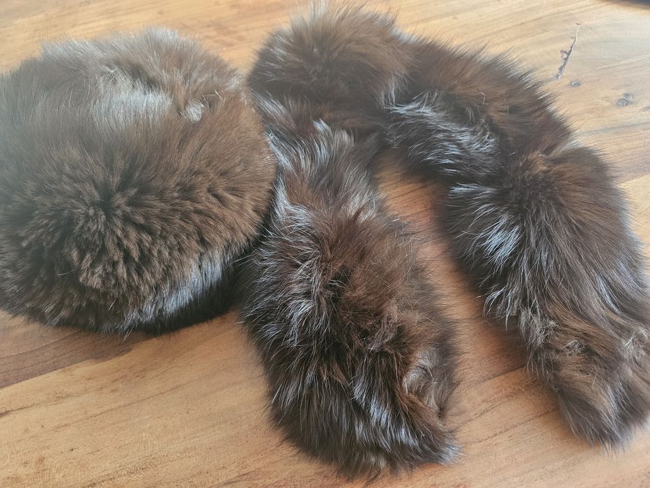 Kołnierz i czapka z lisa ciemnobrązowy- czekoladowy