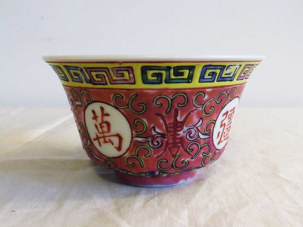Taça Chinesa em porcelana