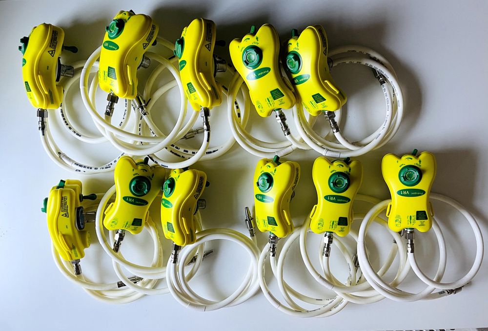 Respirator przenośny Smiths pneupac VR 1 -na motor, ATV, patrol pieszy