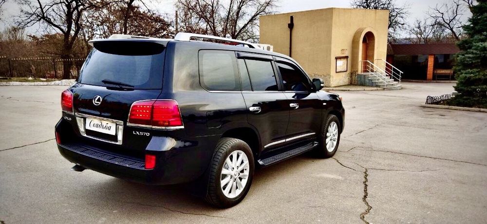 Аренда прокат авто ЛЕКСУС ЛХ 570