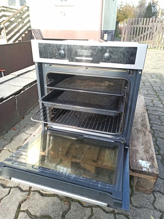 Wbudowany piekarnik "Electrolux" EOA45551OX