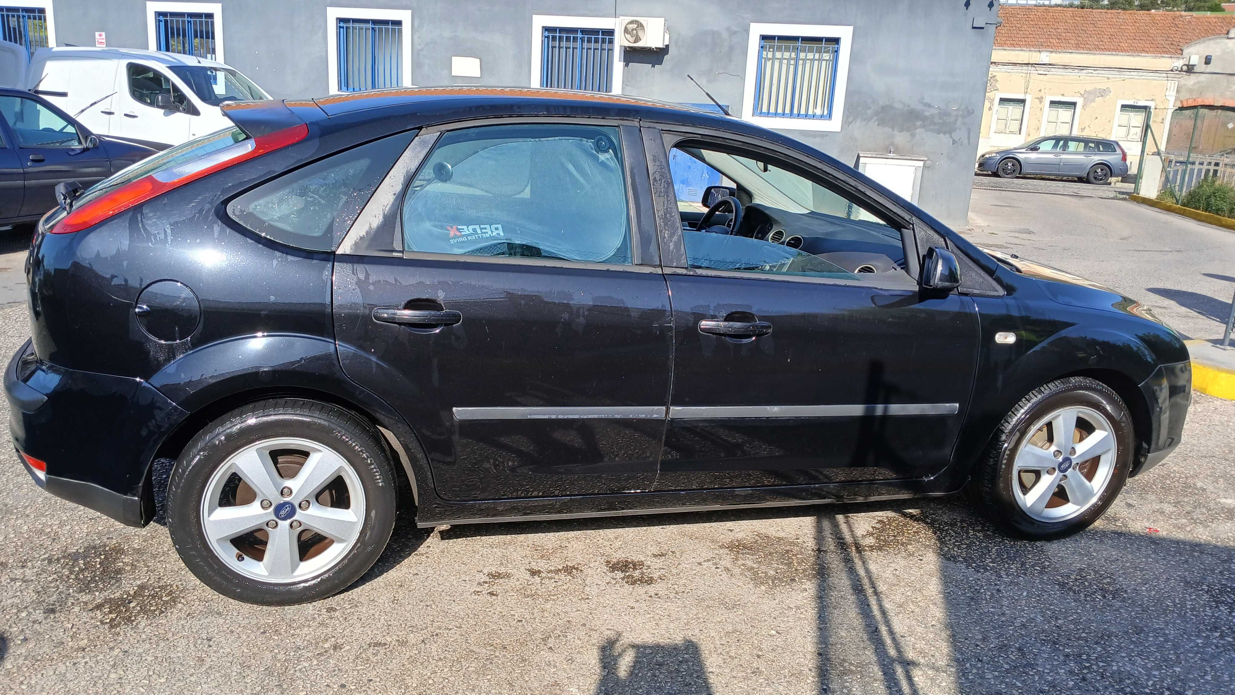 Vendo Ford Focus 1.4i - ano 2006