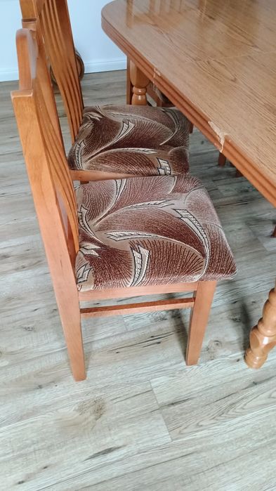 Stół i 6 krzeseł