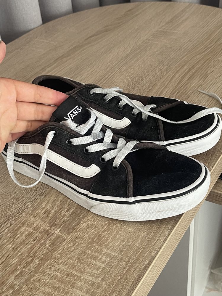 Vans pretos originais