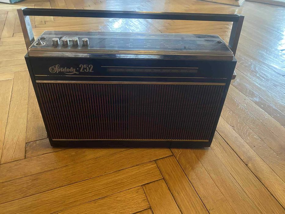 Radio Spidola 252 – vintage / retro / kolekcjonerskie