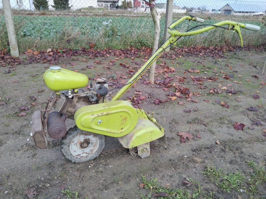 Glebogryzarka spalinowa HAKO